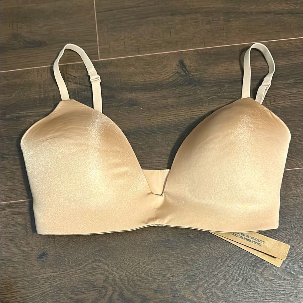 NWT Skims Wireless Form Lightly Lined Bra in Clay - 32DD